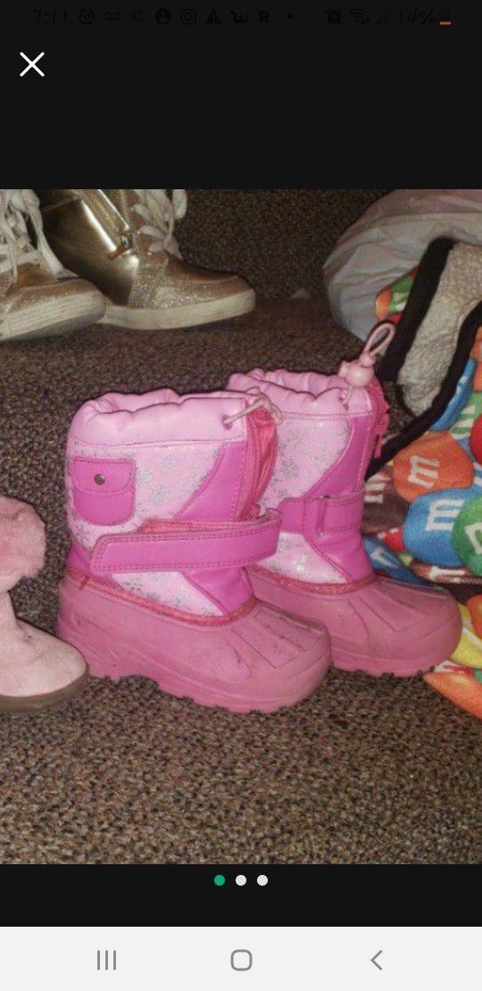 Girls Toddler Size 7 Snow Boots. Pink. Good Condition