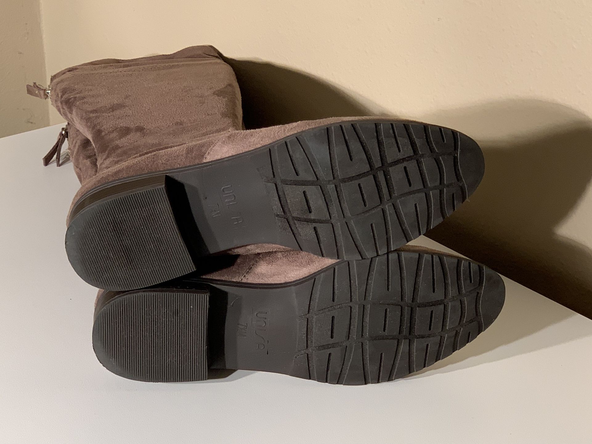 Women’s Lt. Brown Boots