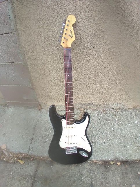 FENDER Squire Bullet Guitar
