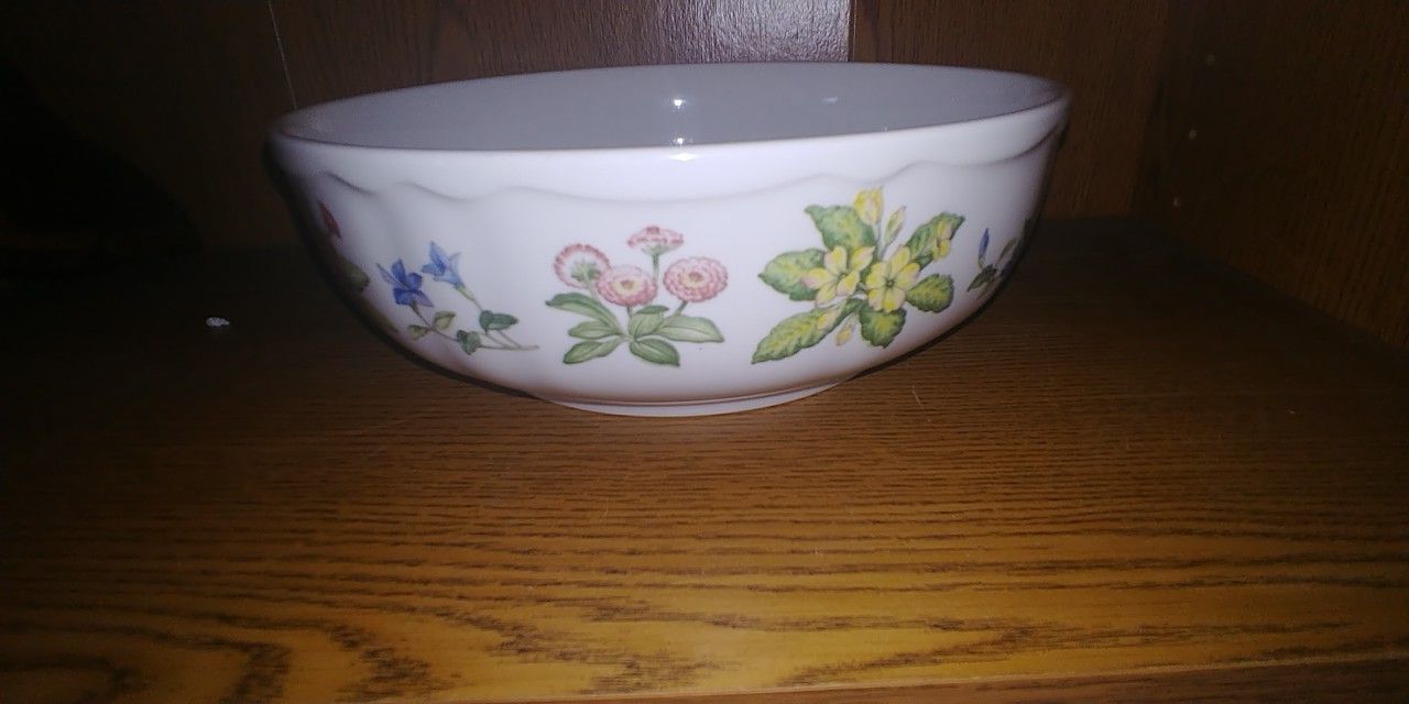 2 Noritake Casual Gourmet #7940 serving bowls