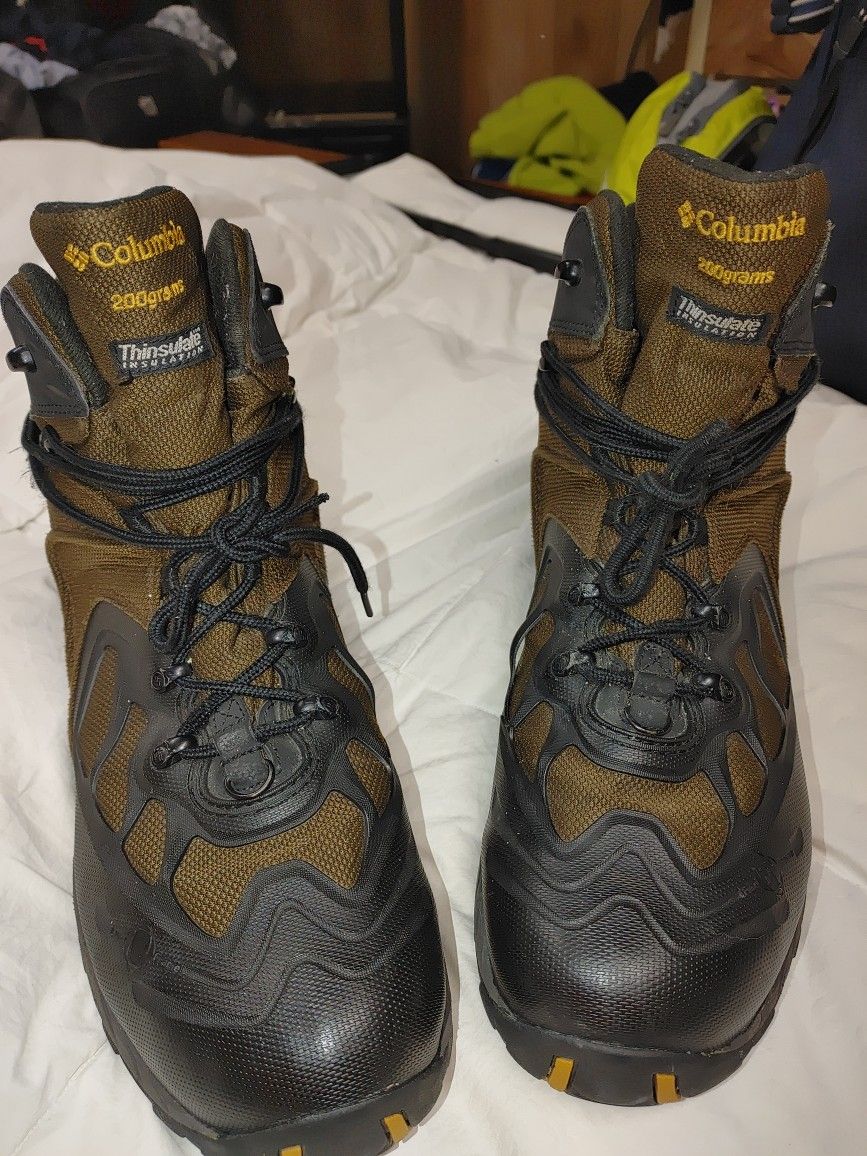 MENS HIKING, WORK, BOOTS, SZ. 15 COLUMBIA THINSOLATE