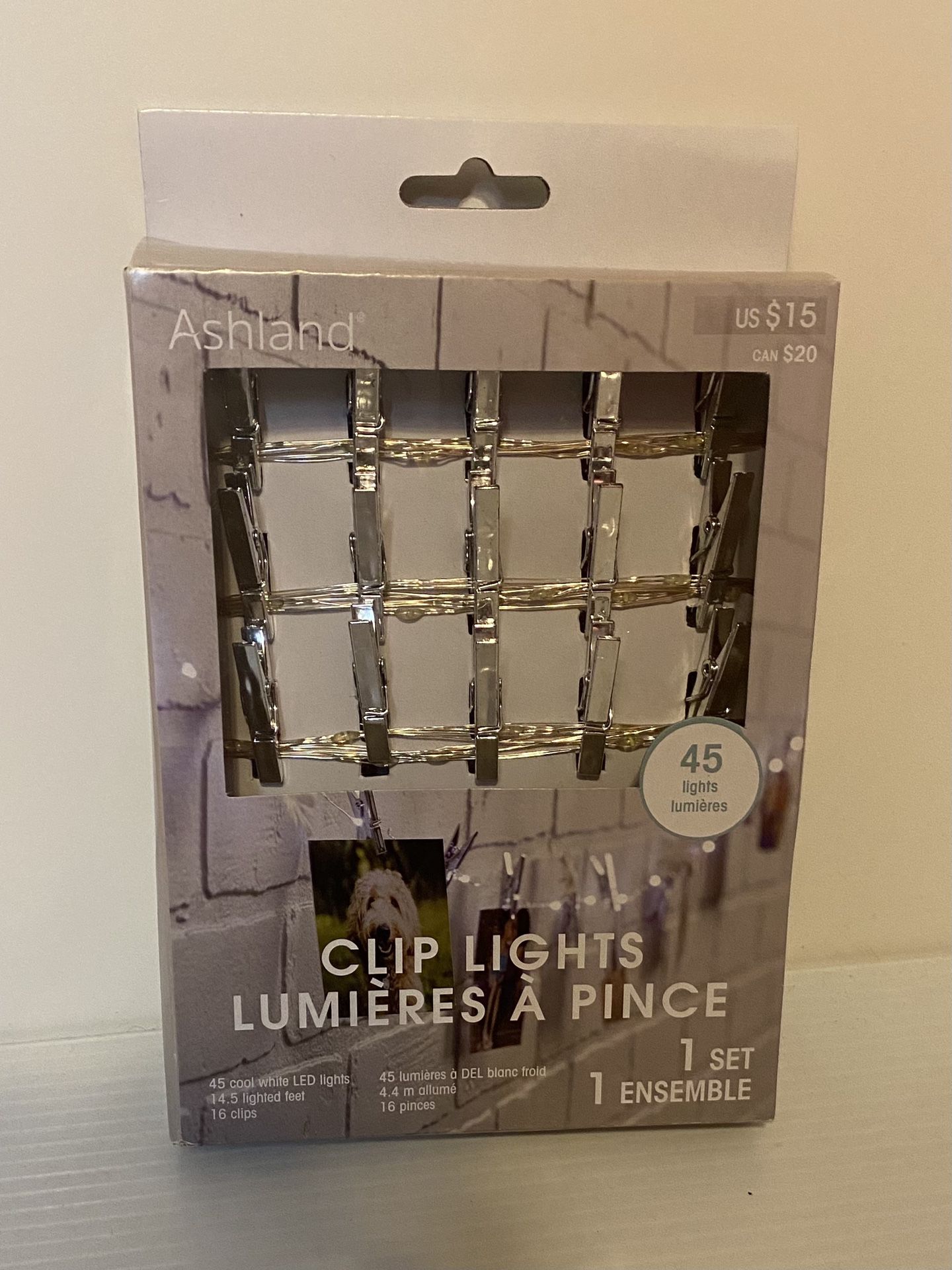 NEW Set Of Clip Lights!    15.00$ RETAIL 
