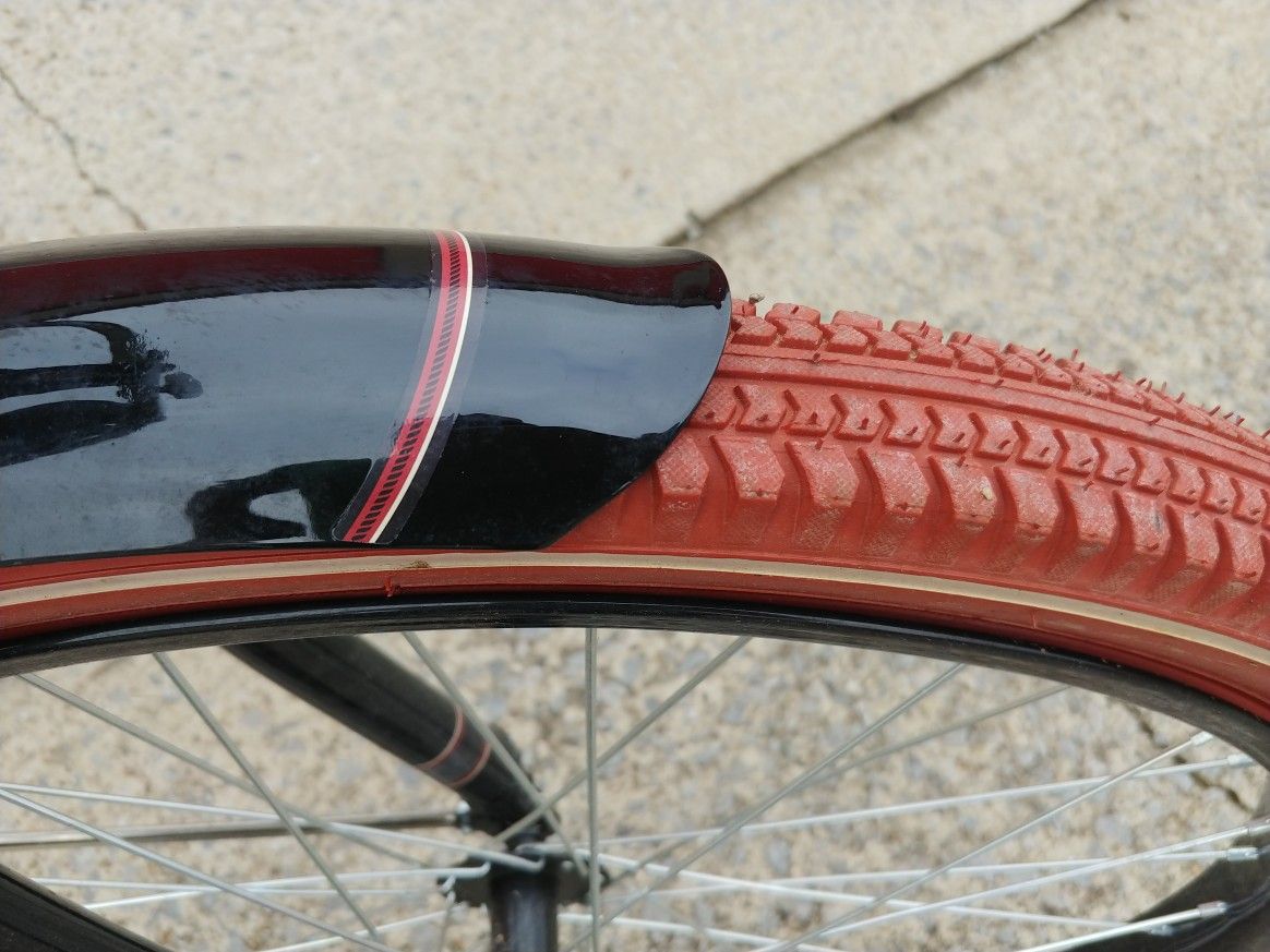 New Huffy beach cruiser bike single speed