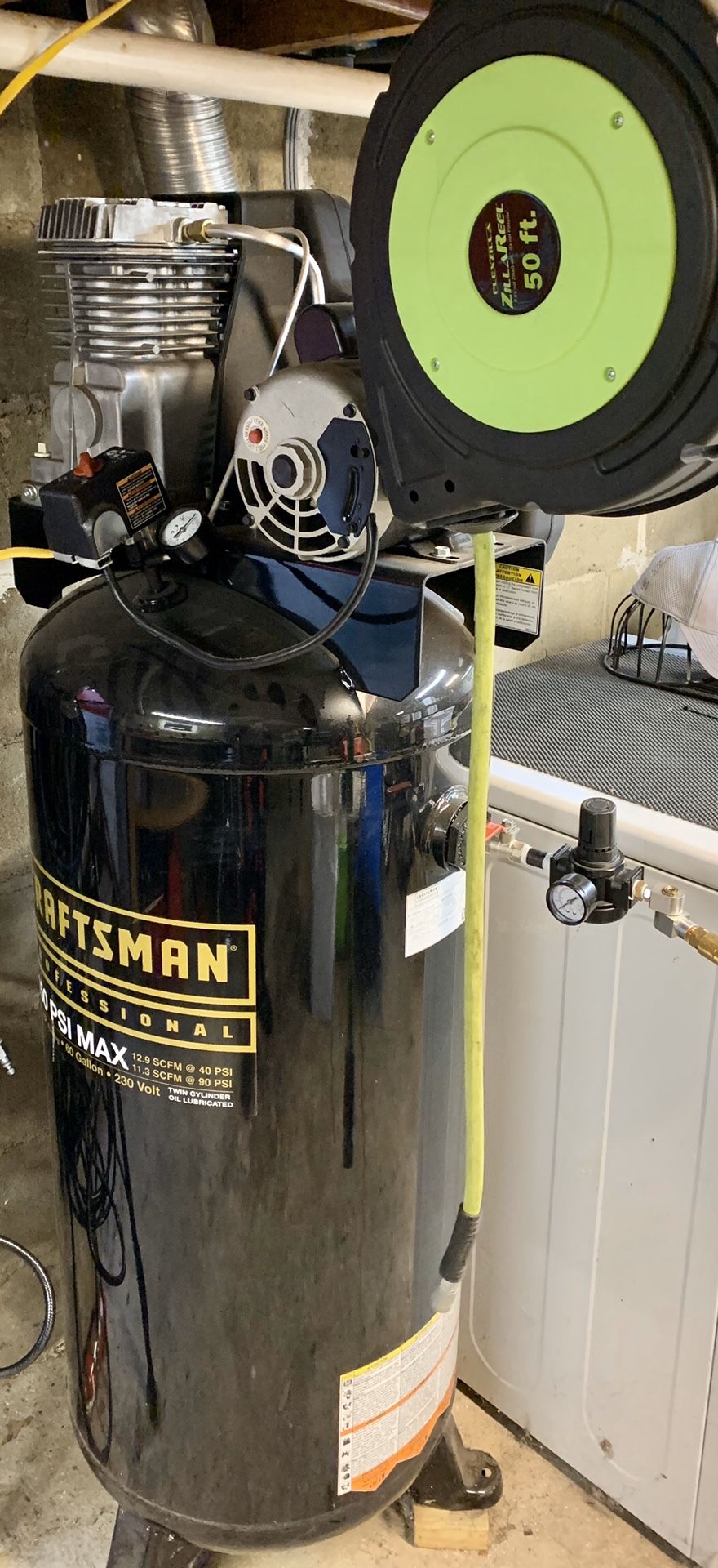 Mint! Craftsman professional 60 gallon air compressor w/50ft hose reel