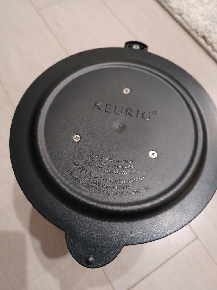 Kerrigan Hot Cold Carafe. 7 1/4 T. New