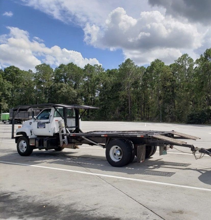 GMC Car Hauler