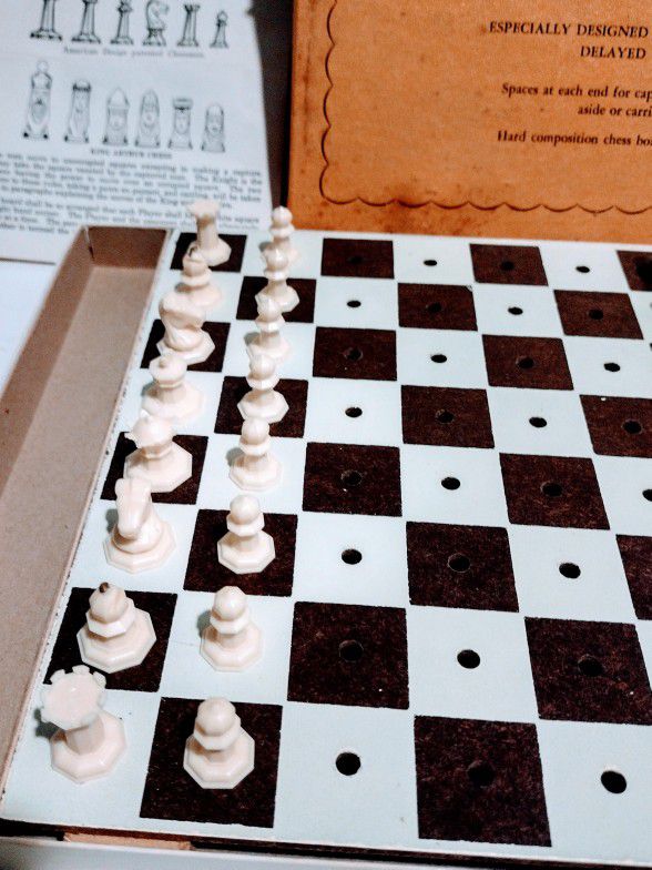 Vintage Peg Chess Set - WM. F. Drueke & Son W/ Box No  900,  100% Complete Toy