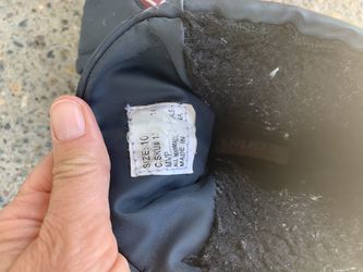 Toddler Size 10 Snow Boots Thumbnail