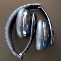 Samsung level headphones Thumbnail