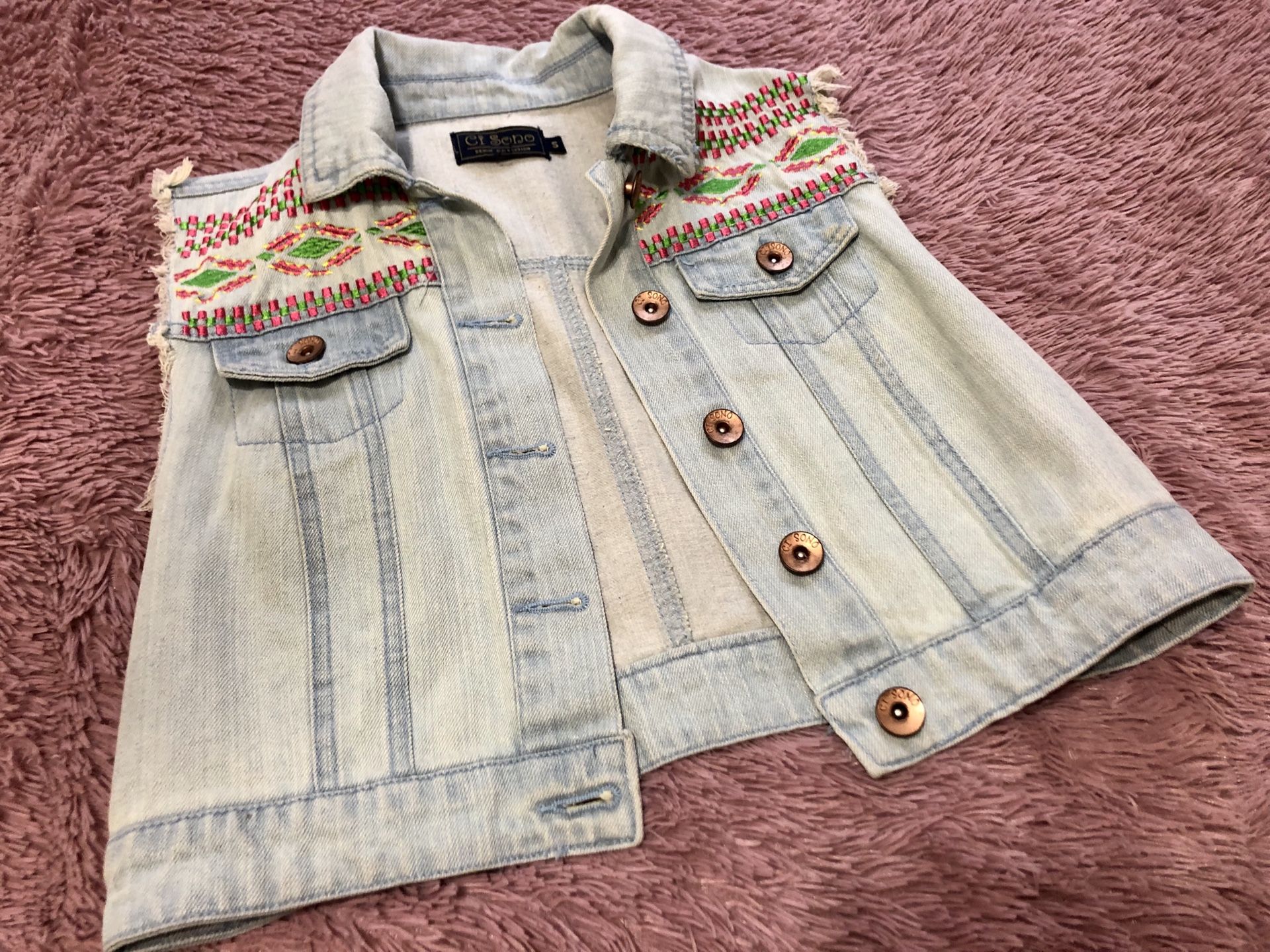 sleeveless denim jacket (S)