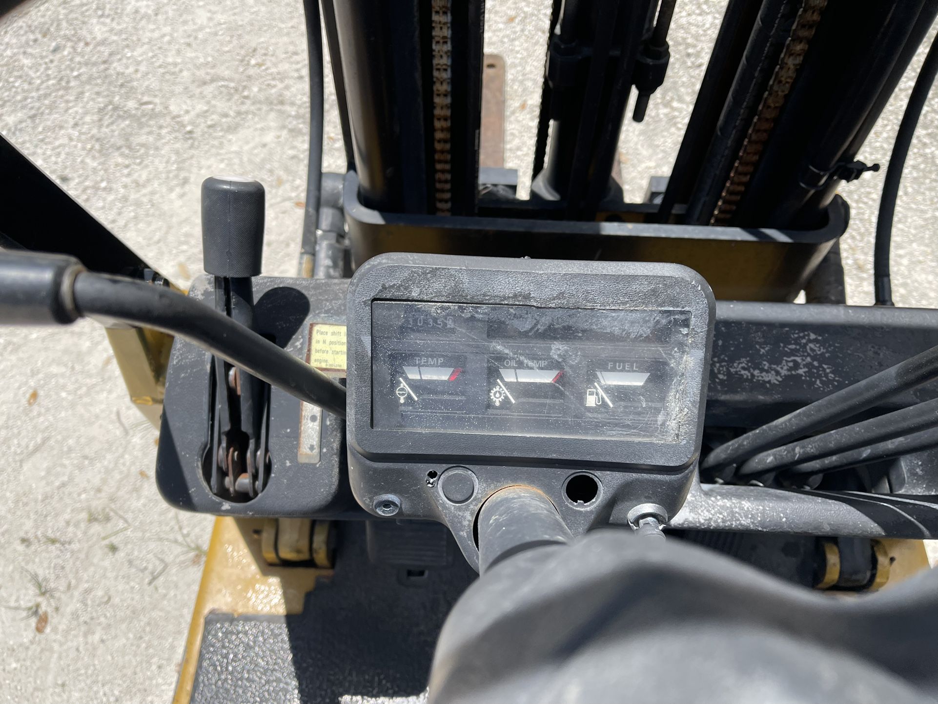 Very nice Cat 3500lb Three Stage Forklift Works Perfect