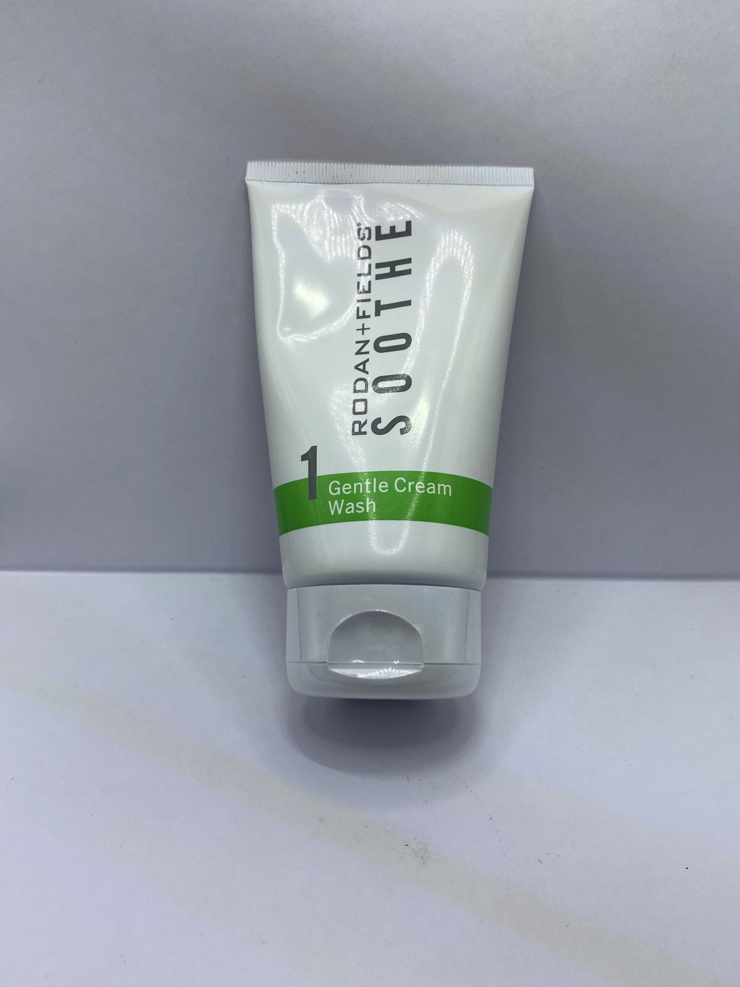 Rodan & Fields Soothe Cleansing Wash