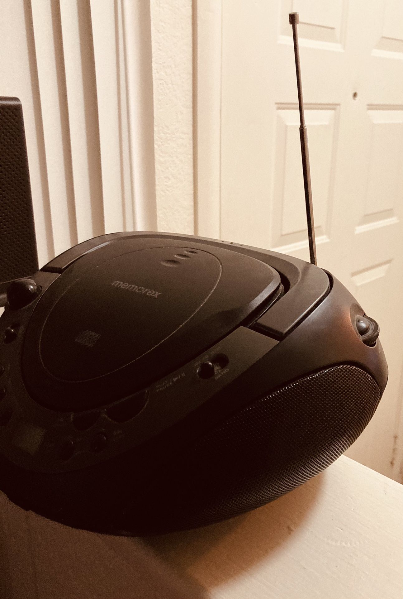 Compact Excellent Portable Cd Player With Digital Radio