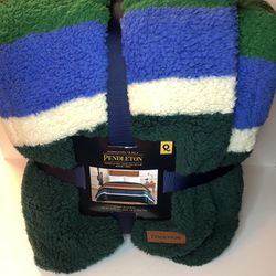 Pendleton Sherpa Fleece Blanket Evergreen Stripe Queen New 98 X 92 Inches Soft  Thumbnail