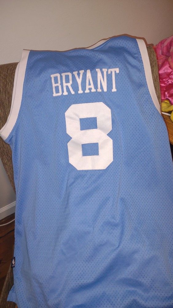 REEBOK HARDWOOD CLASSIC VINTAGE KOBD BRYANT JERSEY. SIZE MEDIUM LONG