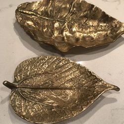 Set Of 2 Brass Vintage Leaf Dishes, Cambron Brass And VA Metalcrafters  Thumbnail