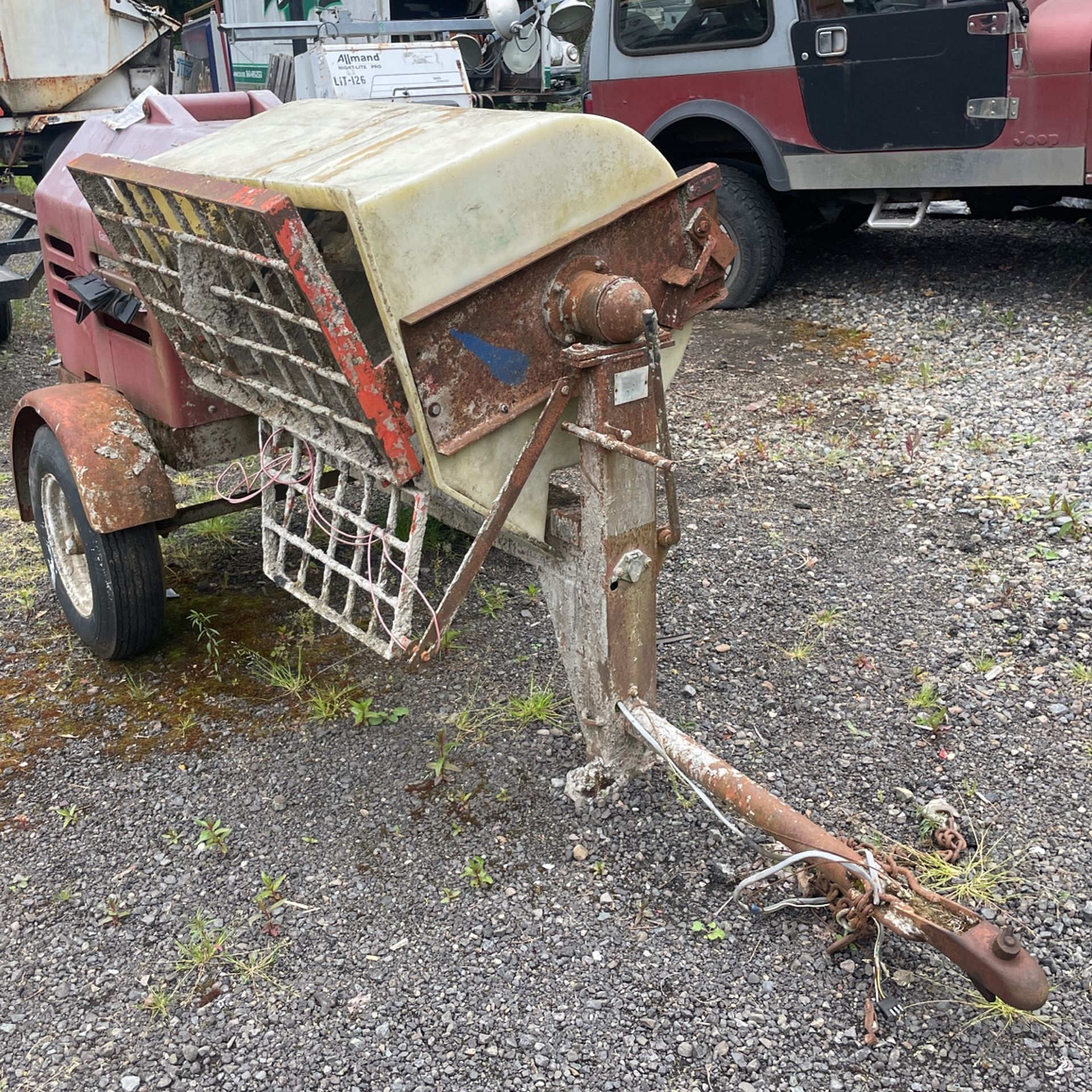 Concrete mixer with eight horse Honda motor 503 /656/3333