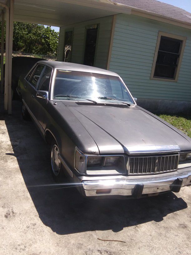 1985 Mercury Marquis Brougham. 3.8-V6 good Gas Mileage. 1 Owner. Good sleeper Bottom Line. (contact info removed).