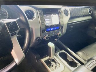 2016 Toyota Tundra CrewMax Thumbnail