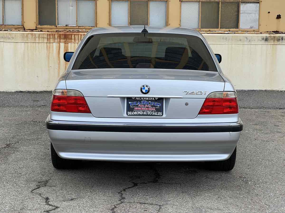 2001 BMW 7 Series