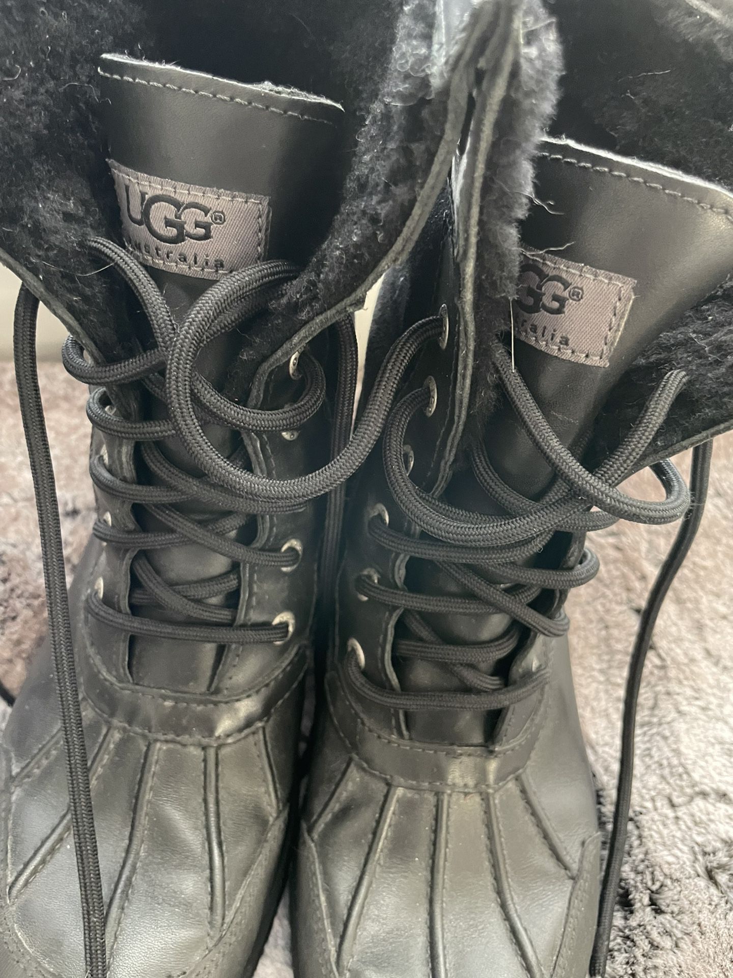 UGG -Black Boots