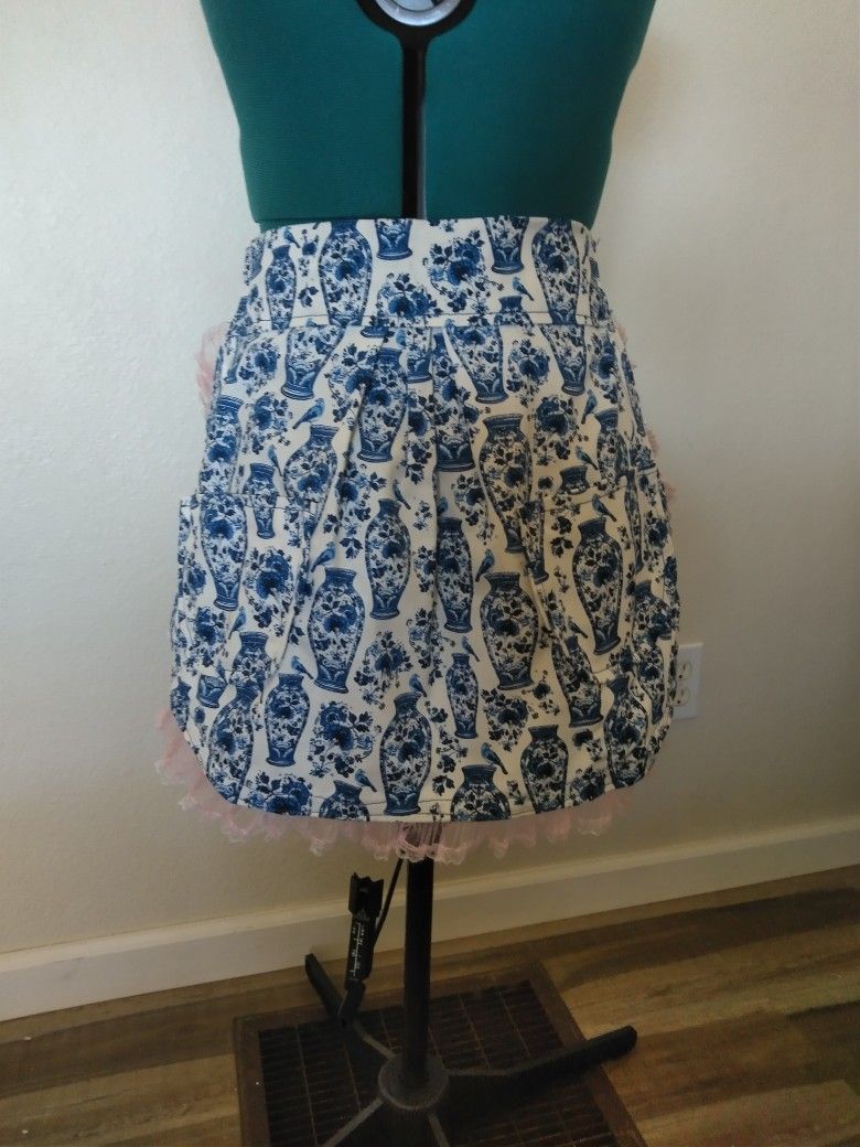 Circle Apron With Pink Lace