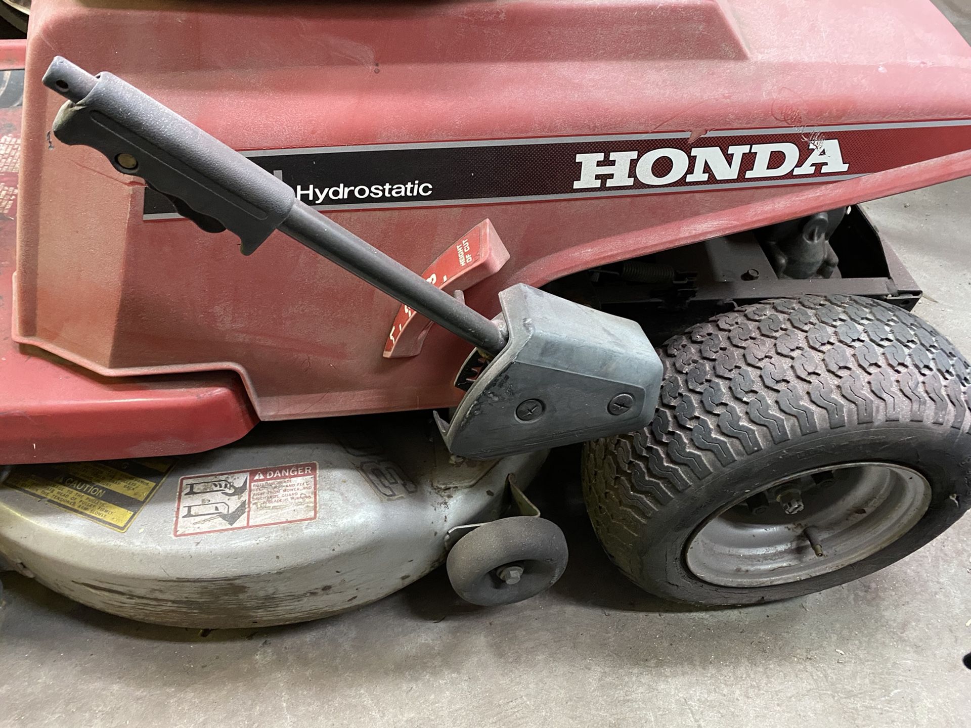 Original Honda hydrostatic 3011 Riding Lawn Mower for Sale in Plant