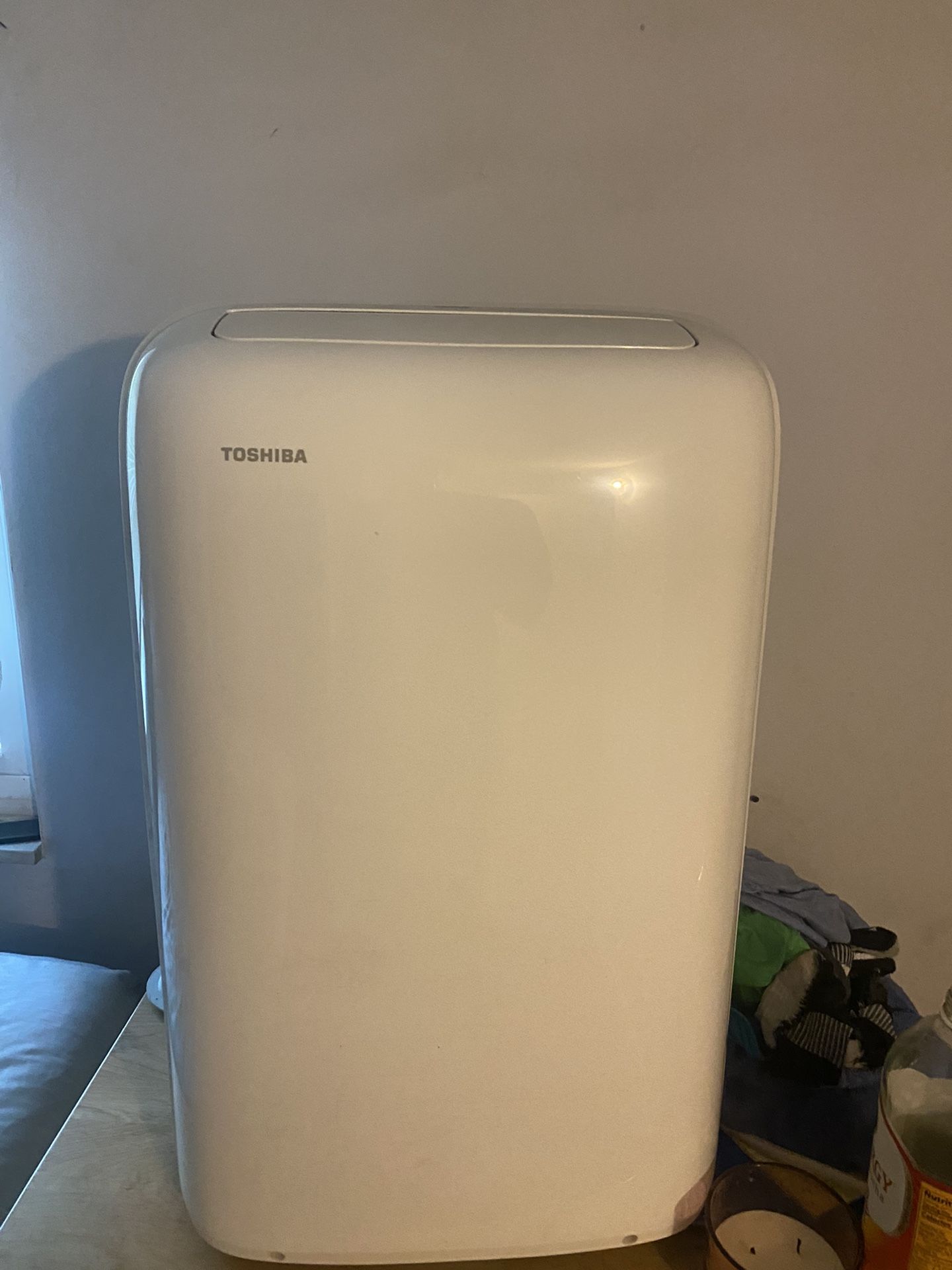 Toshiba 800BTU Portable Air Conditioner