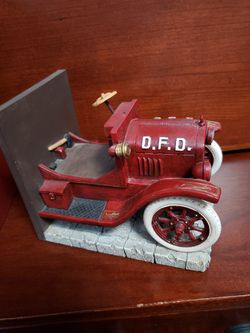 Vintage Fire Truck Model Bookends  Thumbnail