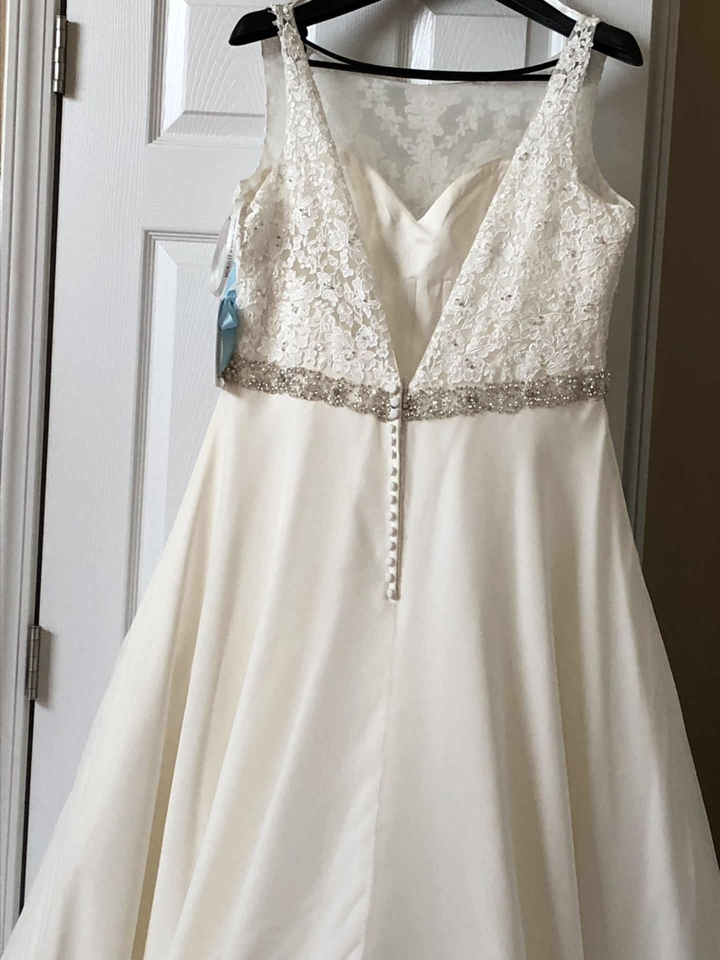 Brand New Wedding Dress