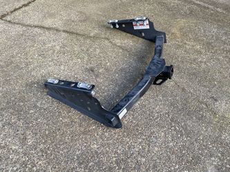 F250 F350 Hitch / Receiver 1999 To 2016 ? Thumbnail