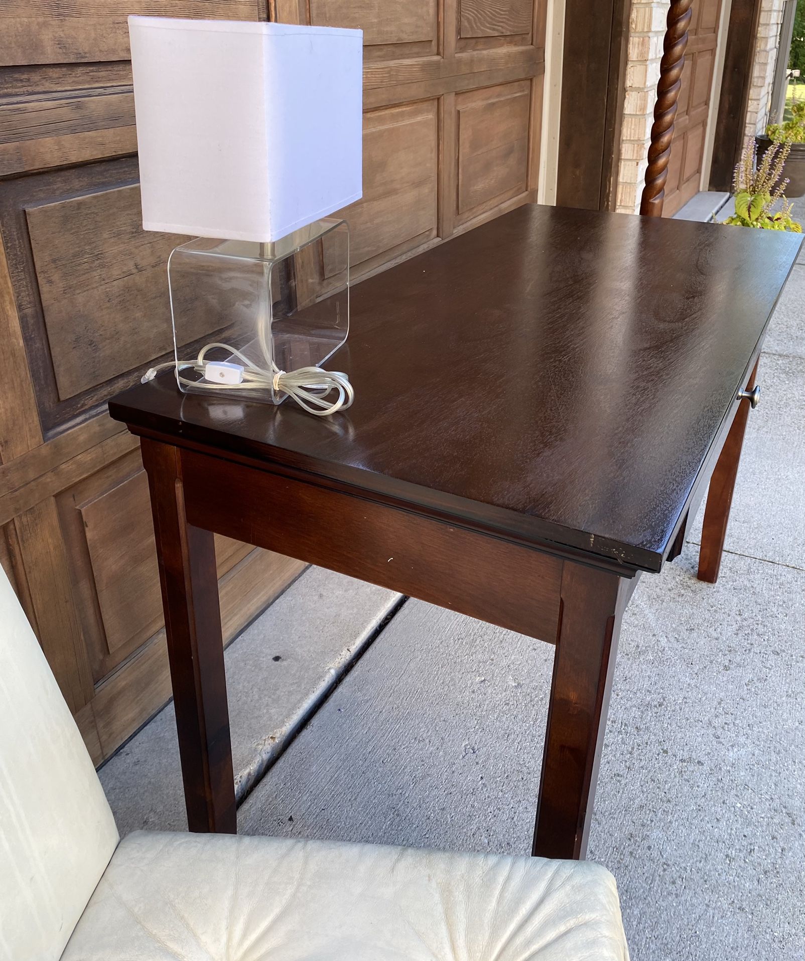 Desk/Chair / Lamp / Coat Rack
