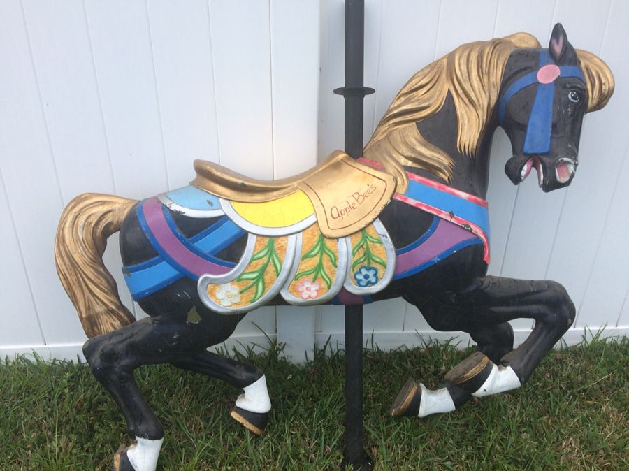 A White carousel horses for Sale in Pembroke Pines, FL -