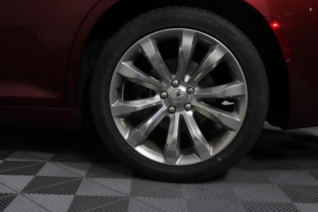 2019 Chrysler 300