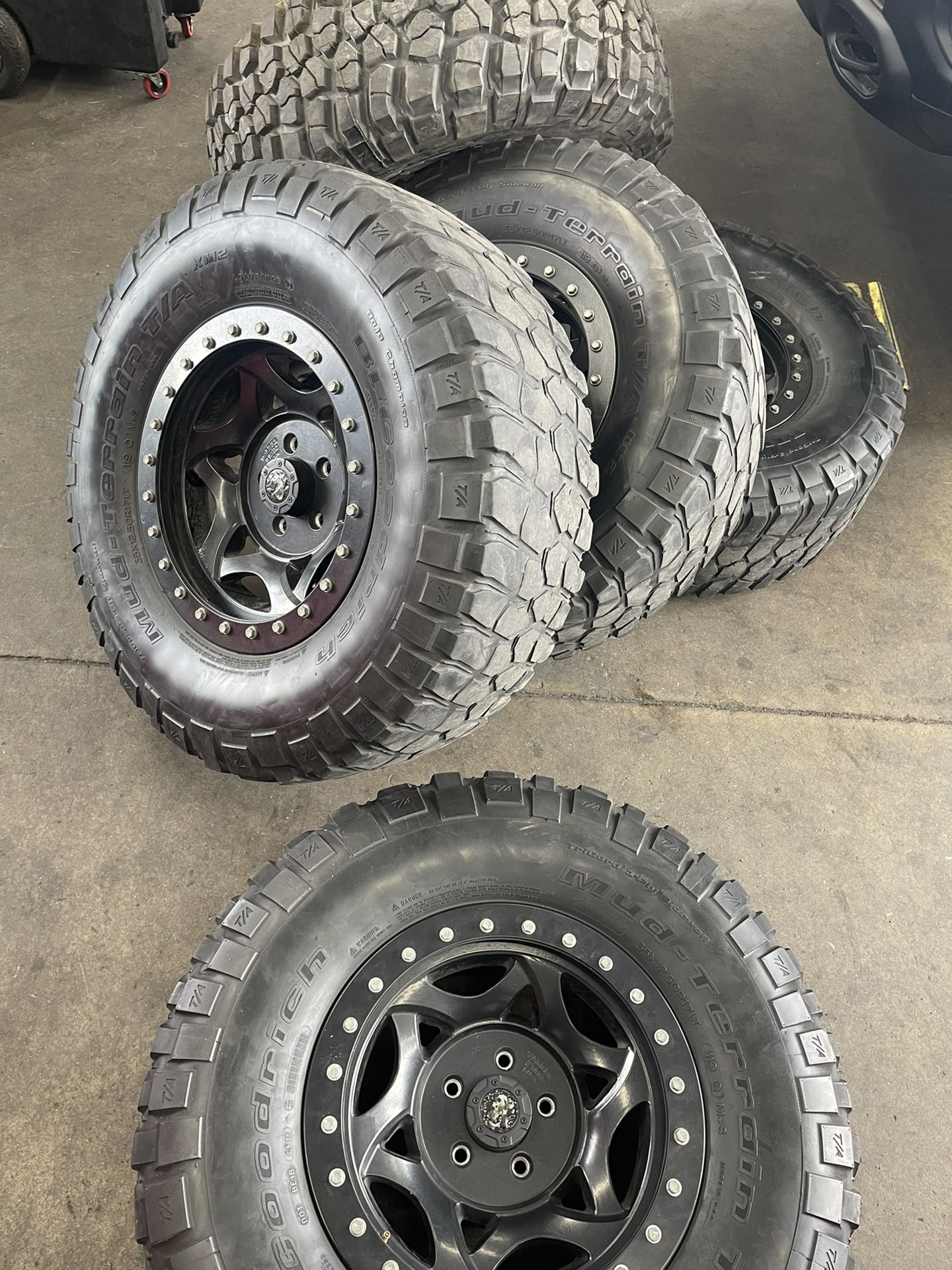 17 Inch Walker Evans Racing Wheels No Beadlock