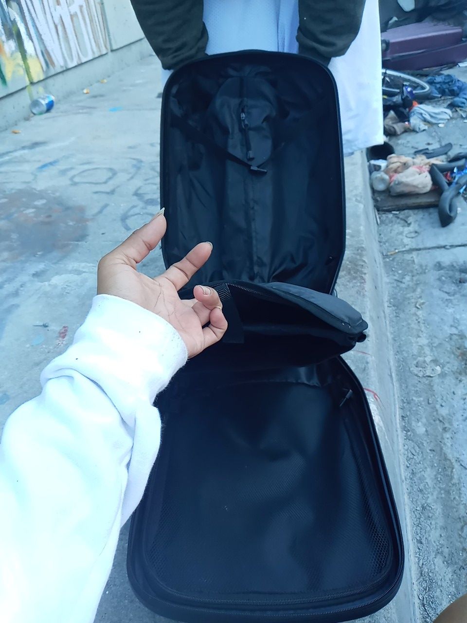 Luggage scooter