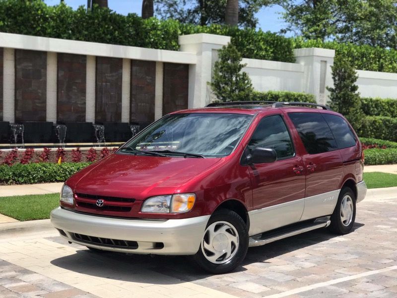 Immaculate Toyota Sienna Minivan Under $5000! for Sale in Boca Raton ...