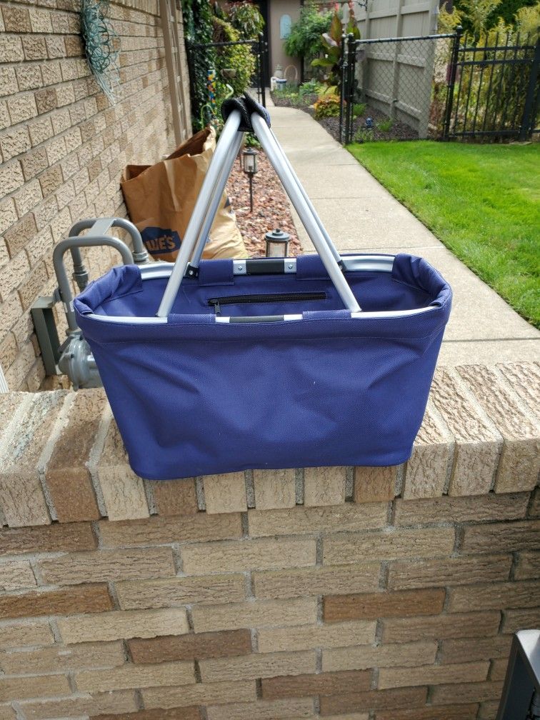 Basket Tote W Handles