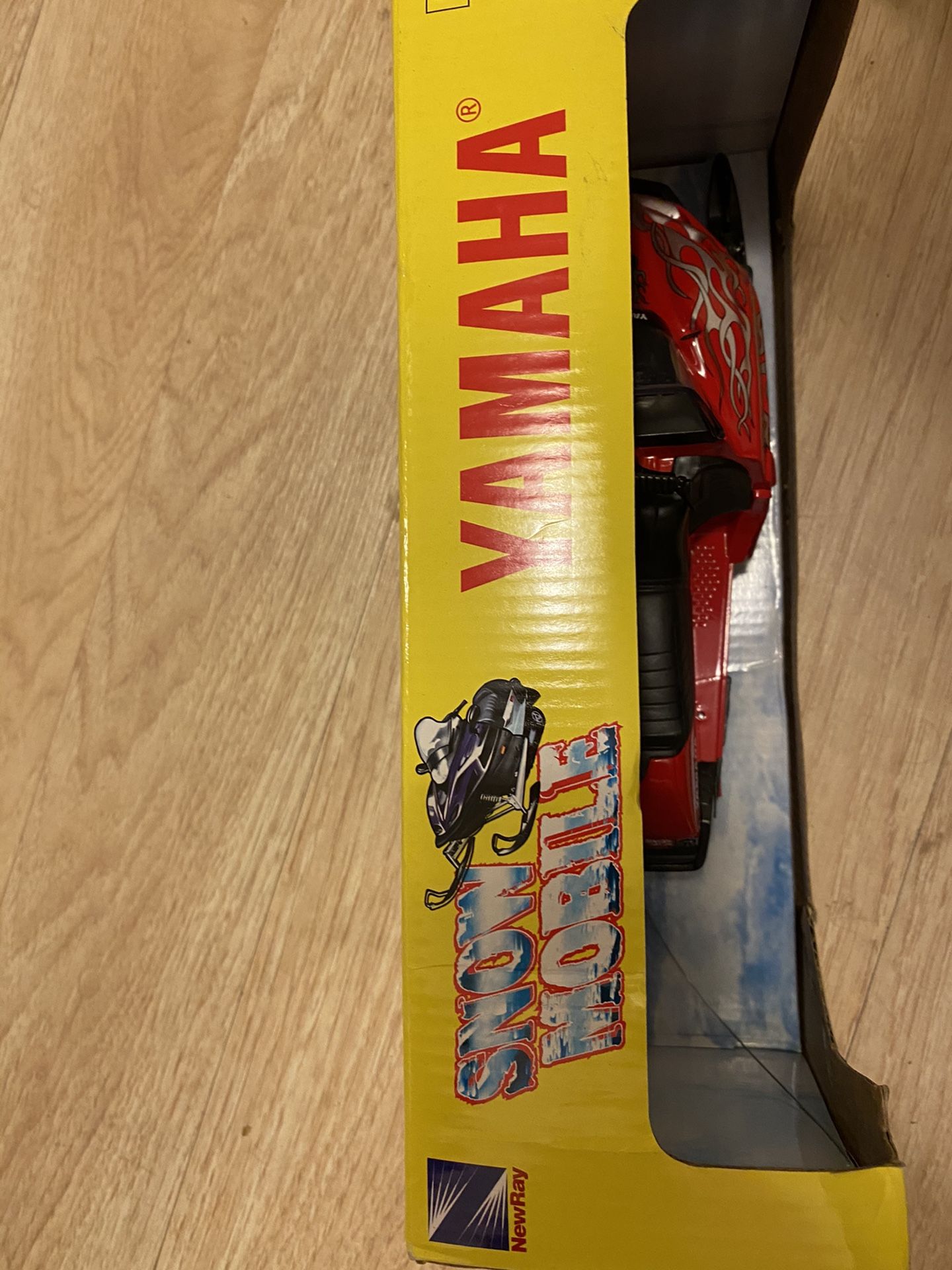 Remote Control Snowmobile Yamaha