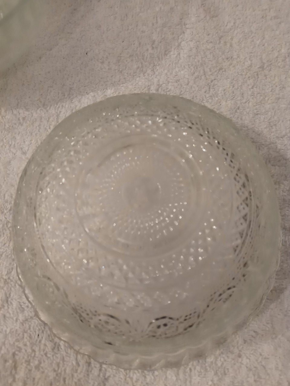Four Beautiful Crystal bowl