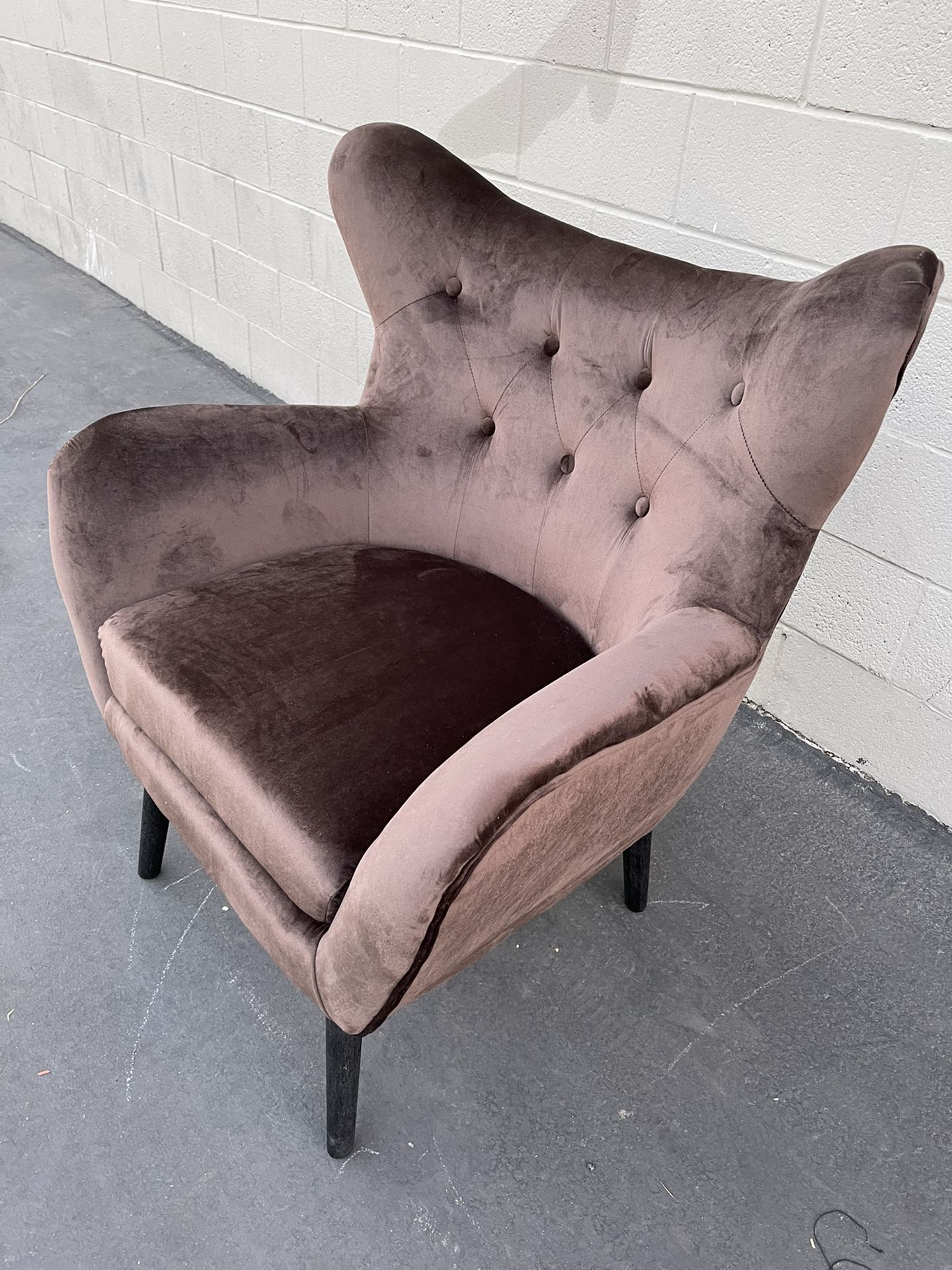 Velvet Chair