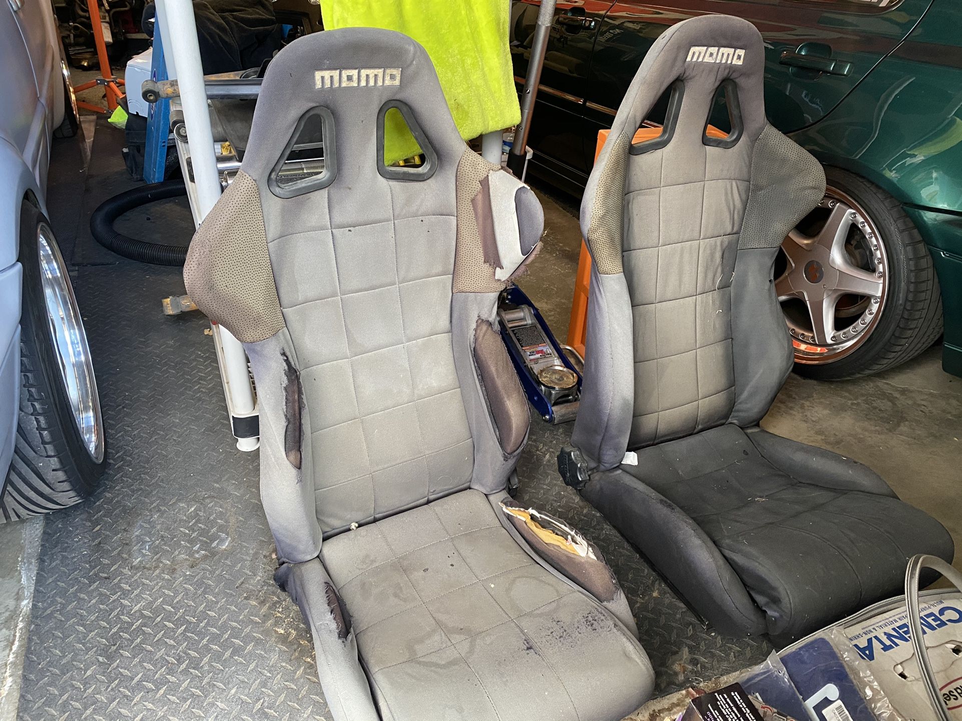 Oldschool Momo Race Seats