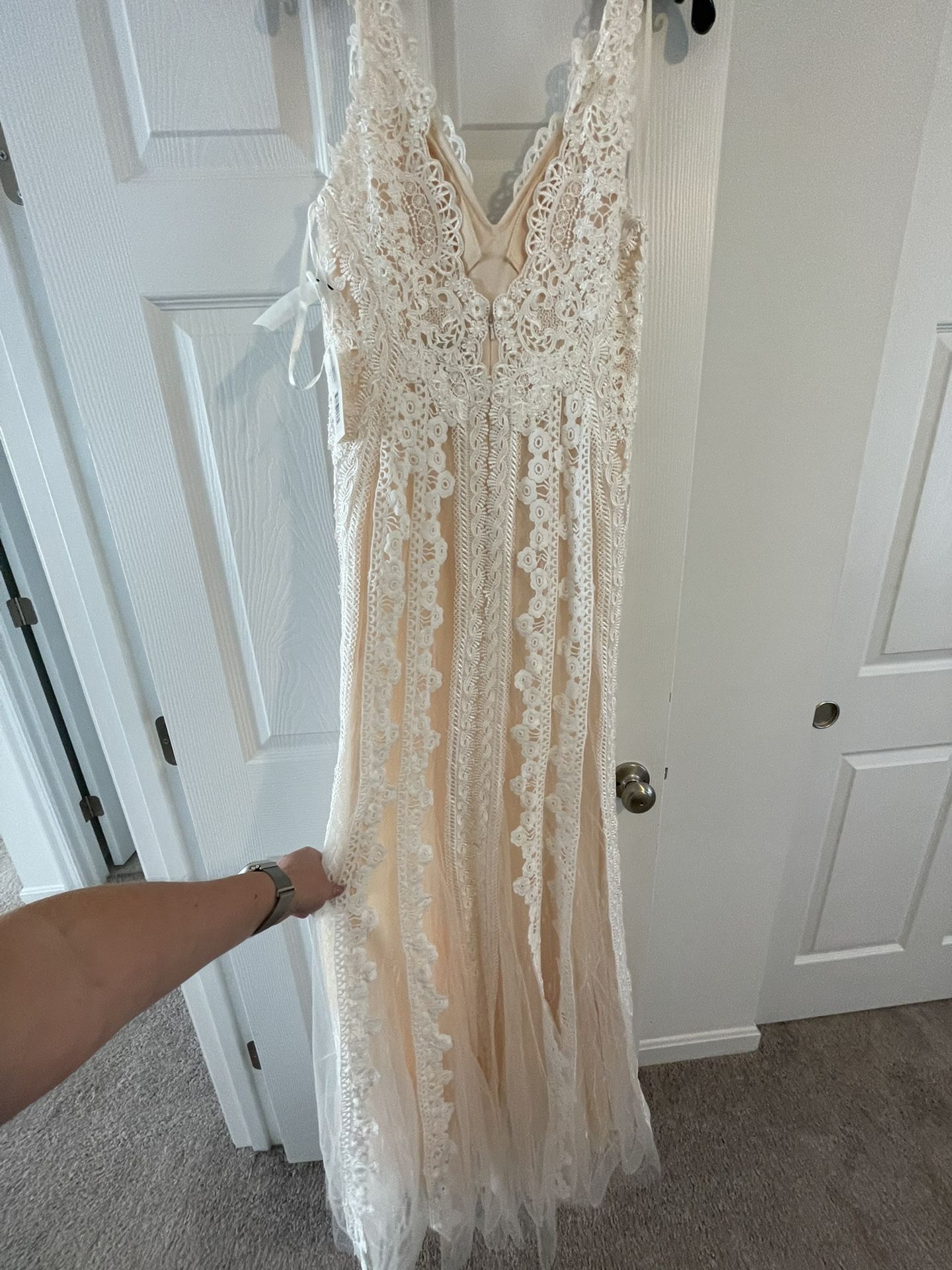 Brand new wedding dress or elegant evening dress