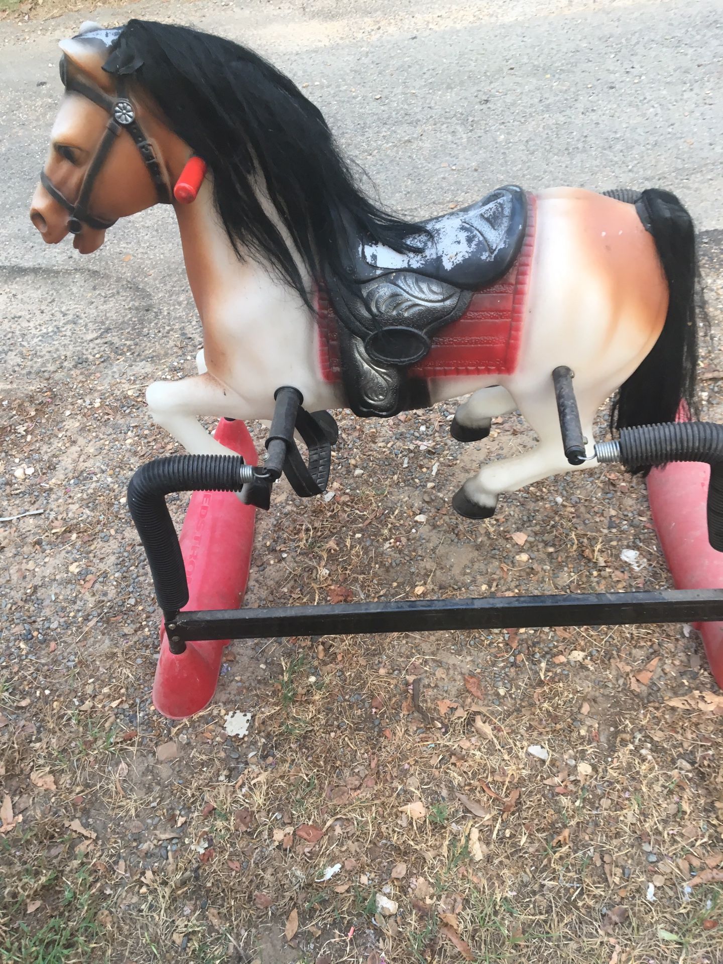 Hedstorm rocking horse