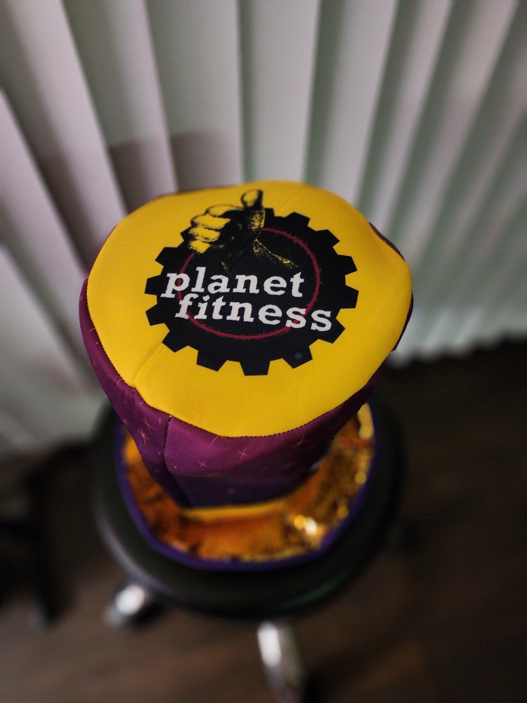Collectible NYE Planet Fitness Hat 2020 Halloween
