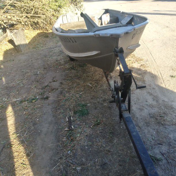 Aluminum Fishing Boat With Trailer