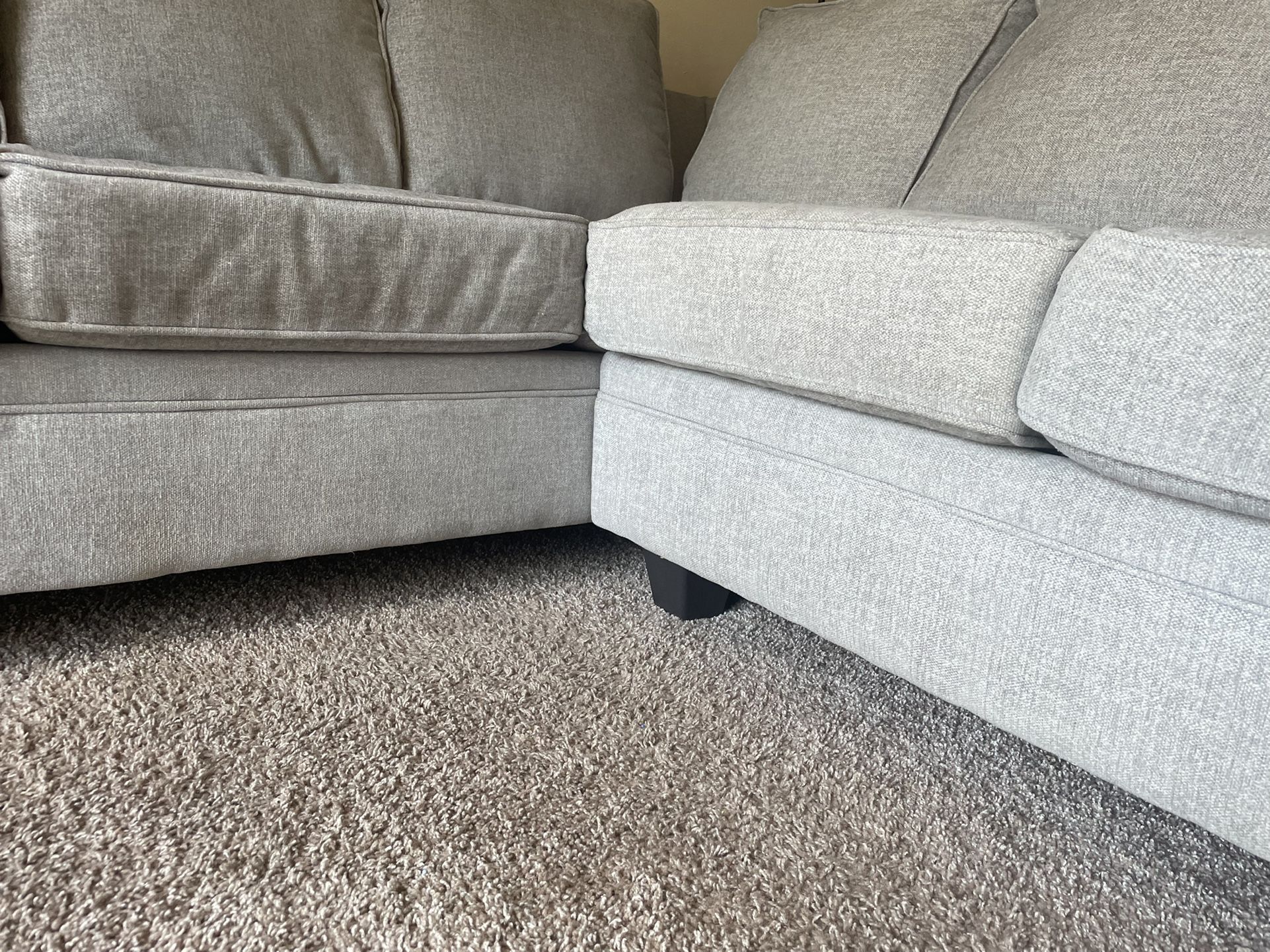 Minhas Sectional Sofa (Grey)