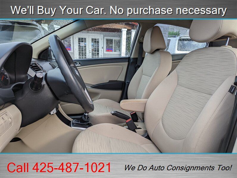 2016 Hyundai Accent SE