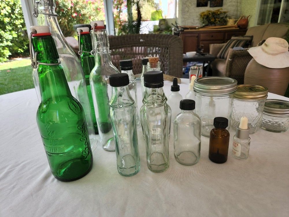 GLASS APOTHECARY SET