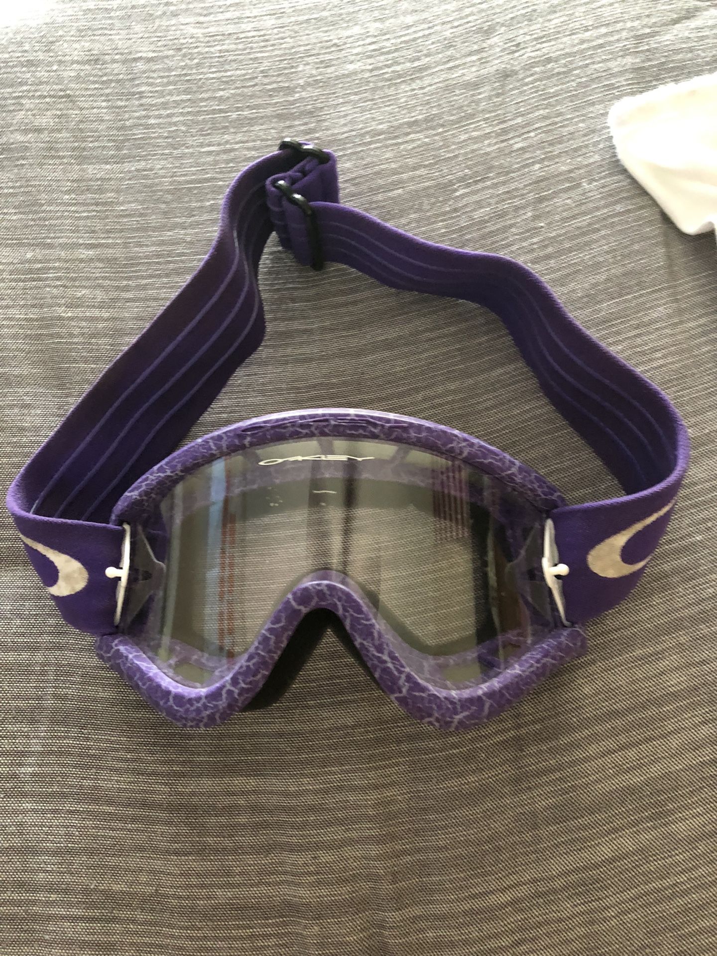 Oakley’s With Bag